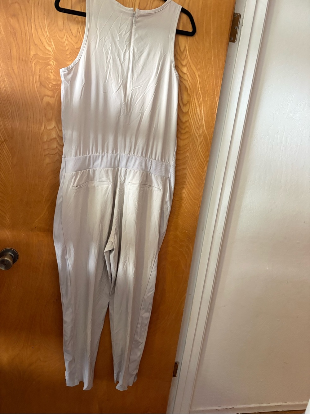 Athleta Sleeveless V-Neck Jumpsuit in Light tan 12 - Picture 10 of 10